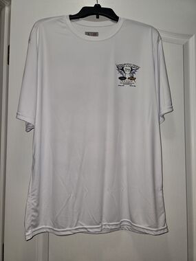 Men's White Short-Sleeve Graphic Tee - Casual Performance Shirt